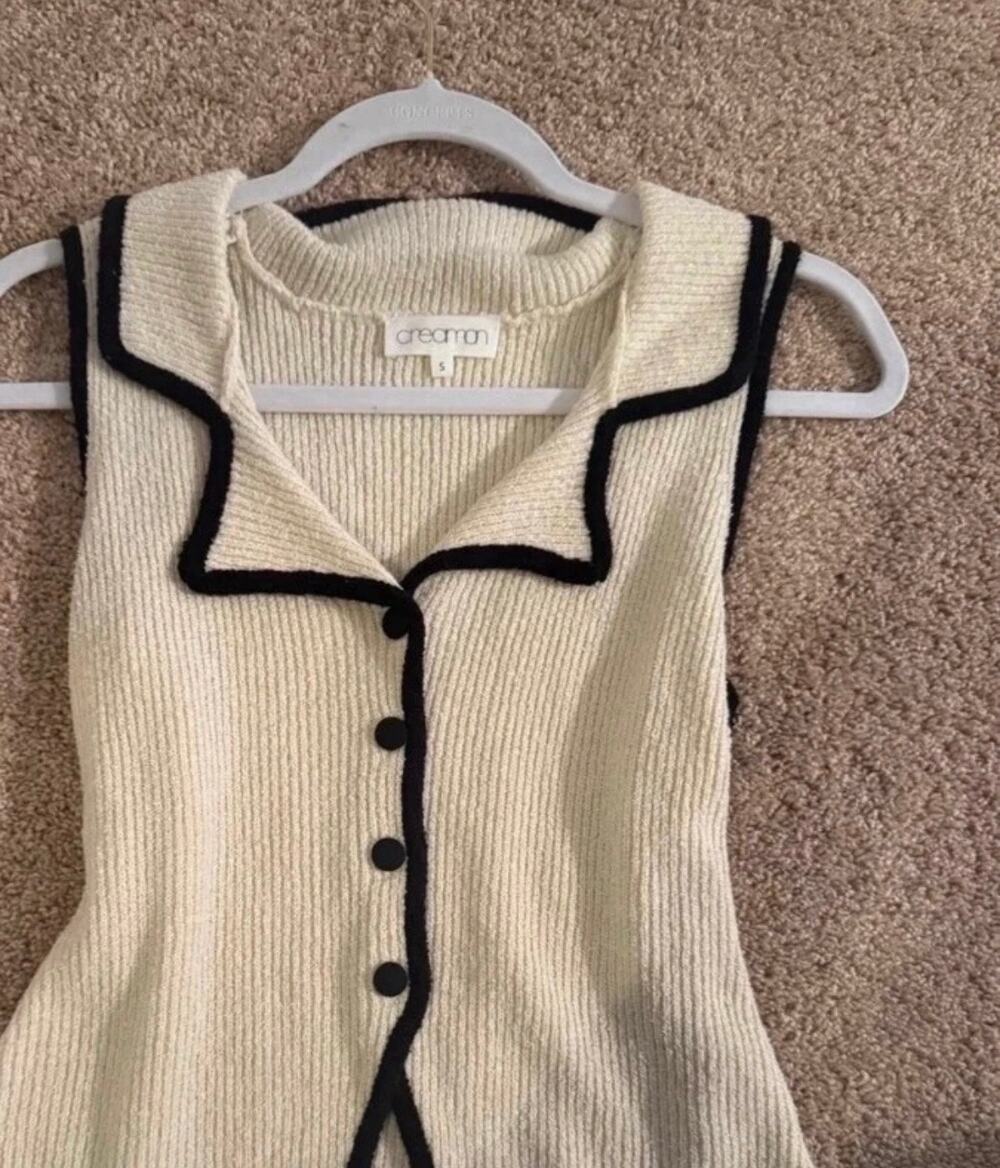 Cream Sleeveless Knit Sweater Vest with Black Trim